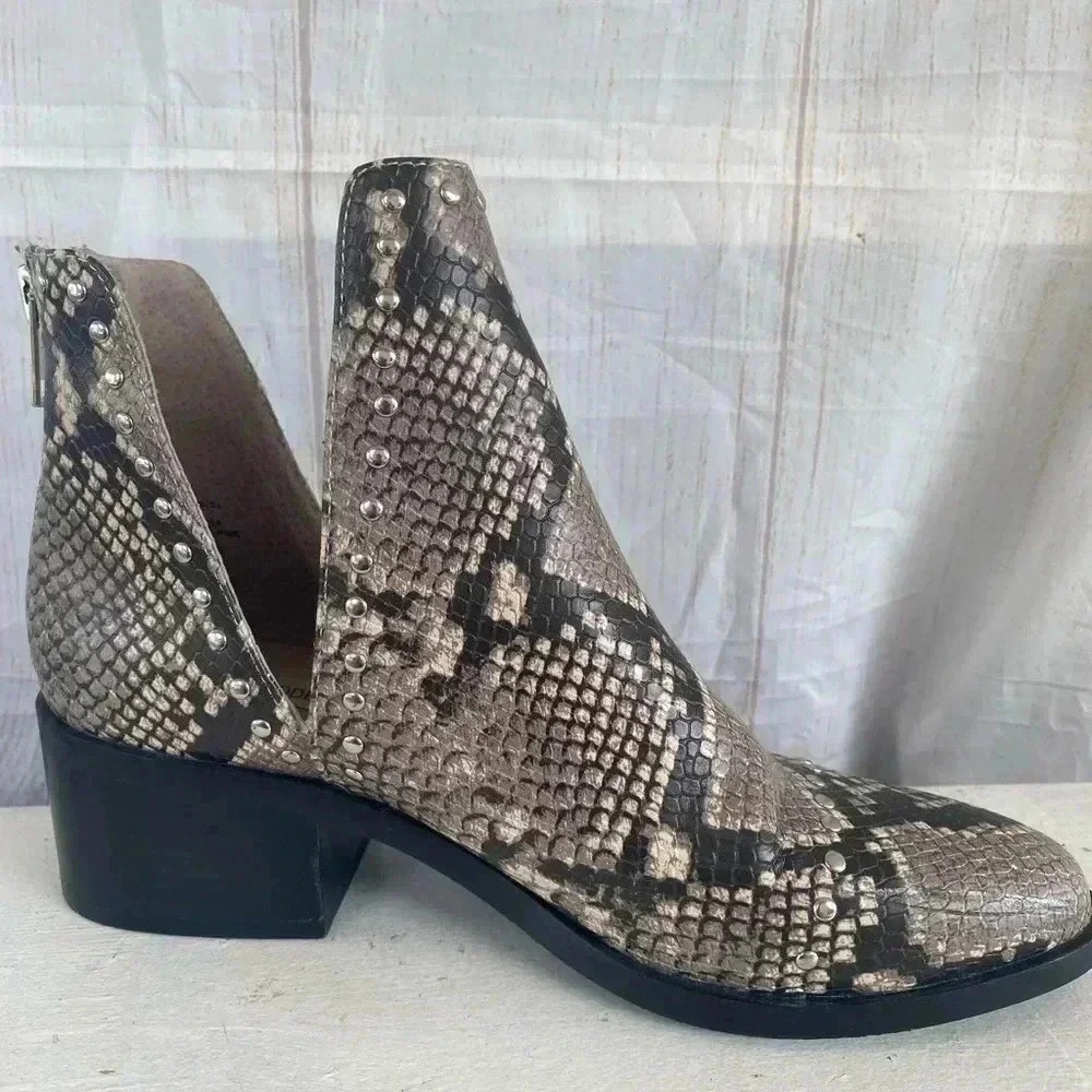 Steve Madden Casino Natural Snake Studded Boots Size 9 - Picture 9 of 10